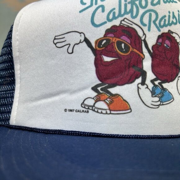 Vintage 80s trucker hat mesh cap the California raisins band 1987 snapback - Picture 3 of 8